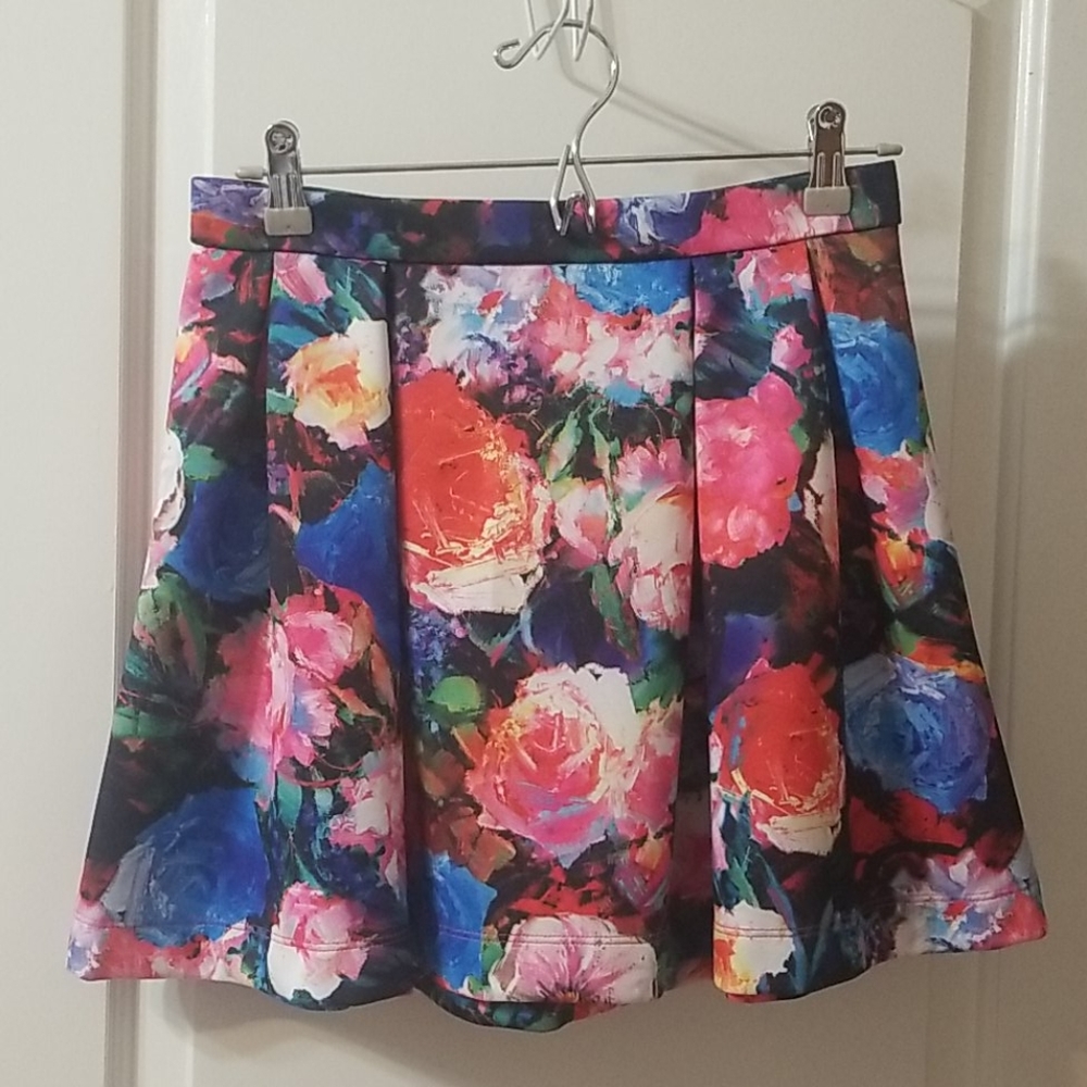 Express mini skirt